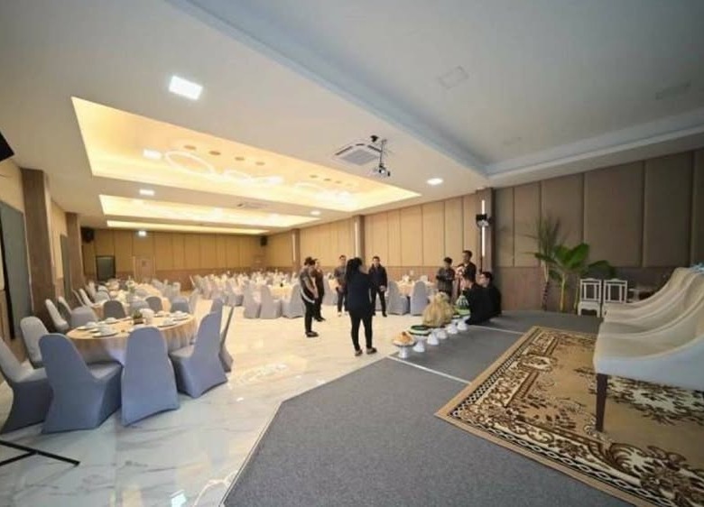 Modern Contemporary Hotel For Sale