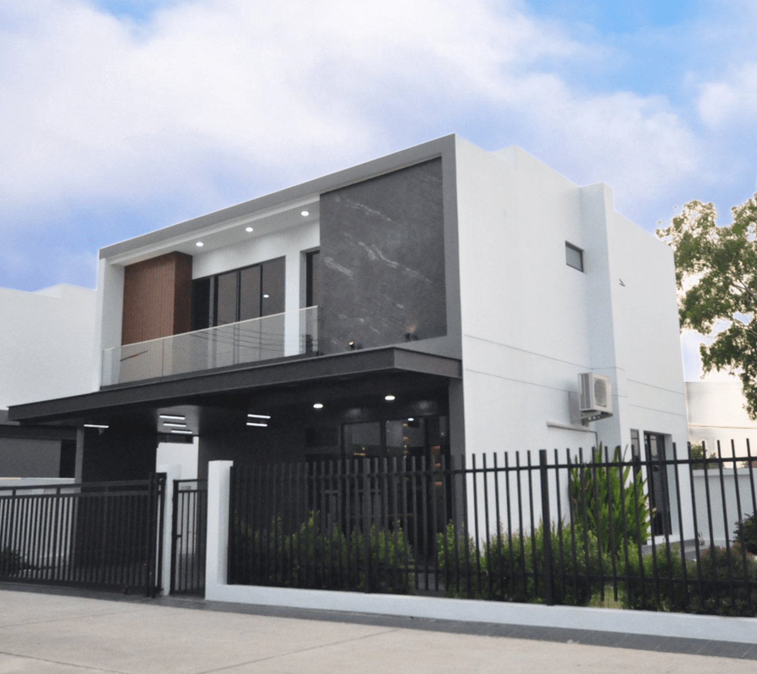 Chiang Mai Home Villa For Sale