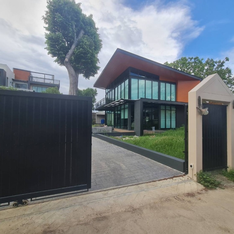 Chiang Mai Land For Sale Massive Family Home