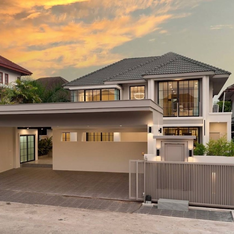 A Pool Villa For Leasing in Thailand
