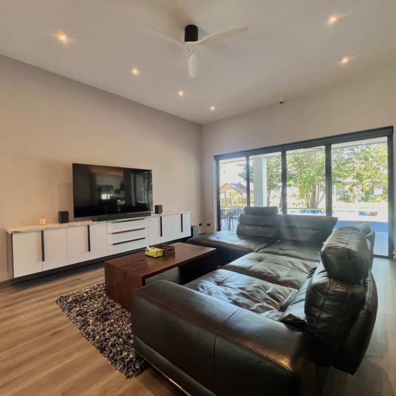 Chiang Mai Family Pool Villa TV Lounge