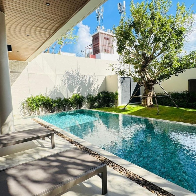 Phuket Tropical Pool Villa For Sale Swimming Pool