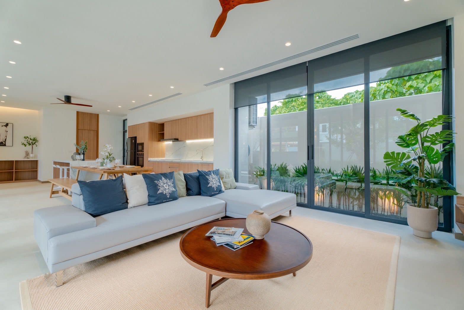 Phuket Tropical Pool Villa For Sale Family Area
