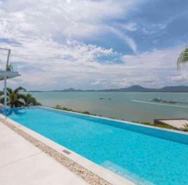 Phuket Luxury Pool Villa Swimming Pool with Sea View