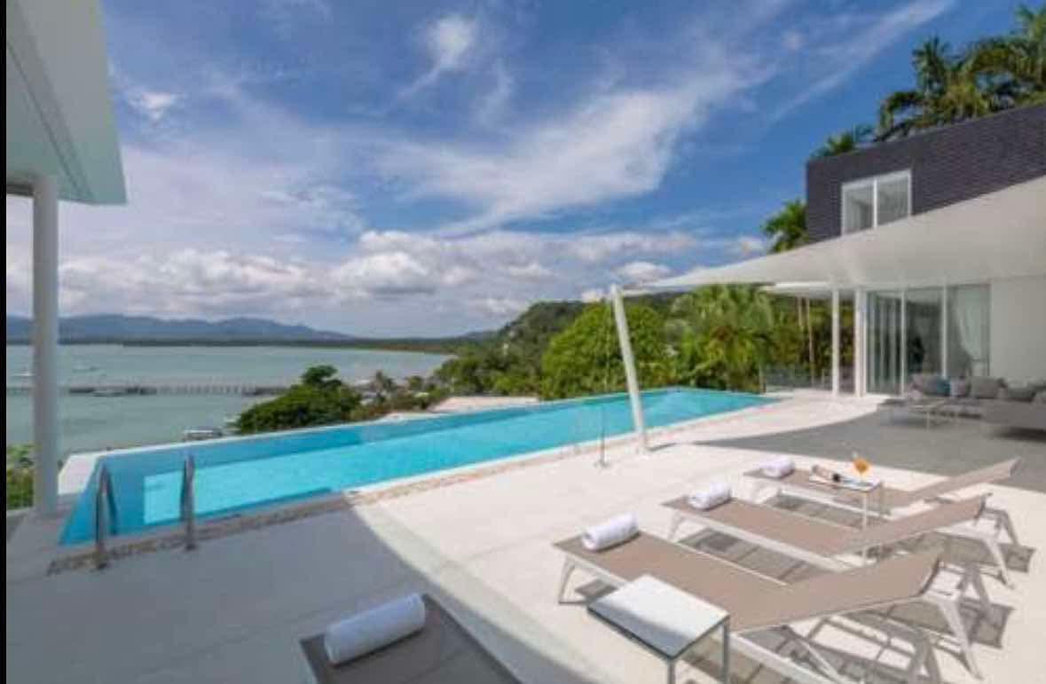 Phuket Luxury Pool Villa Infinity Swimming Pool