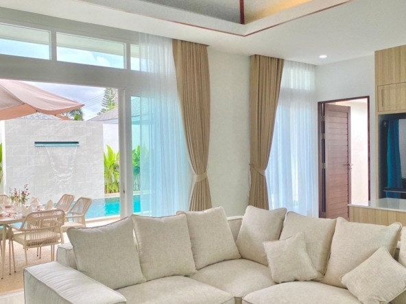 Luxury Pool Villa in Phuket For Sale