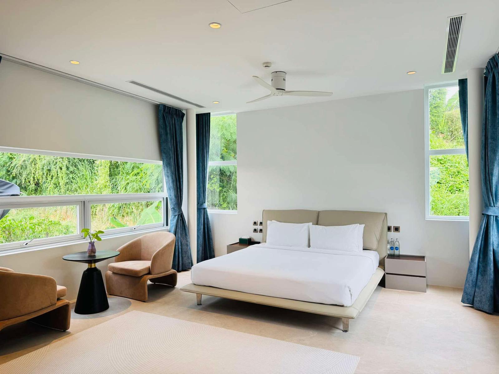 Phuket Luxury Pool Villa bedroom